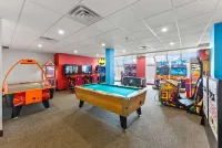 Ramada by Wyndham Niagara Falls/Fallsview