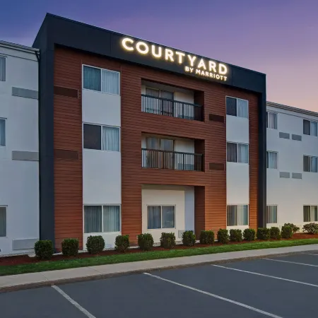 Courtyard Boston Raynham