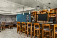 Four Points by Sheraton Greensboro Airport - Barer