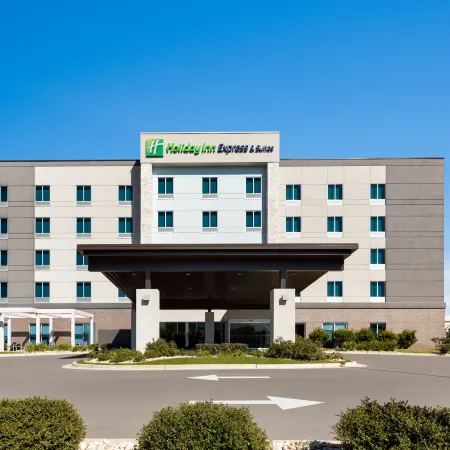 Holiday Inn Express & Suites DALTON - MARKET ST by IHG