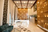 Evolve Premiere Hotels in Hivare Zare