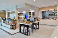 登頓希爾頓花園酒店 - 早餐