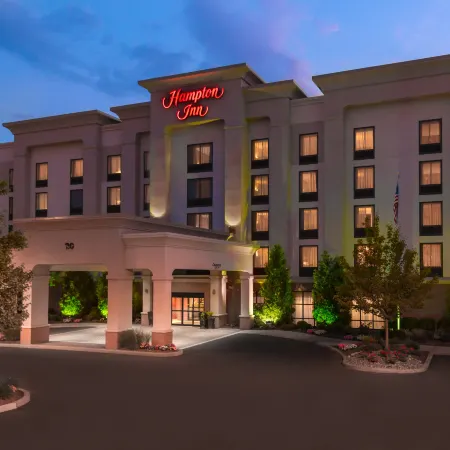 Hampton Inn Springfield South Enfield Отели в г. Энфилд
