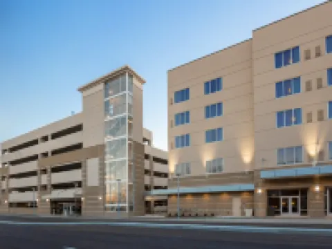 埃文斯維爾希爾頓逸林酒店 埃文斯維爾酒店