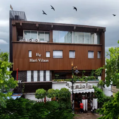 Hotel Hari Vilaas Hotels near Bharat Mata Temple