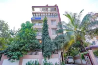 FabHotel Rudra Residency - Nr Medicover Hospital 핌프리 호텔