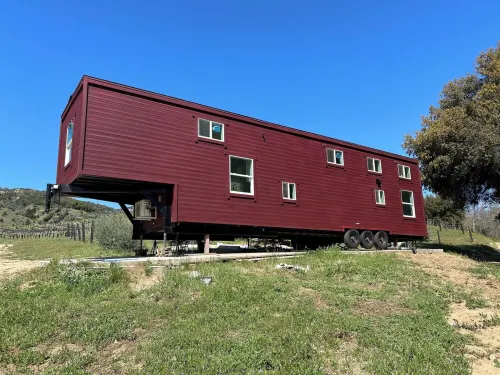 Guava Cabin @ Vinyard Winery, 6 Adults, 2 Kids, Wifi, AC, Fallbrook
