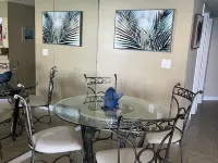Oceanfront Getaway!! Relaxing Condo on the No-Drive Beach with a Pool, Hotels in Ponce Inlet