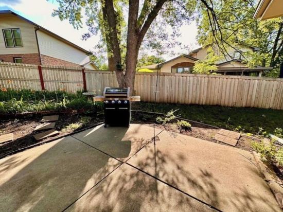 Sunny Brick Home with big Sunroom 4BR, 3BA