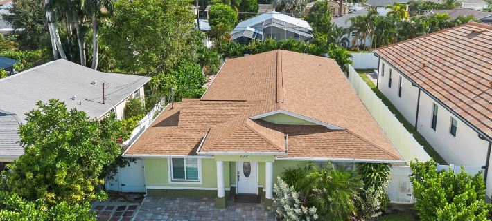 6bdr/4bath tropical paradise with heated pool and lanai, 1 mile from the beach Hotels in Naples Park