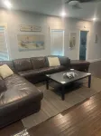 Downtown Dream-Renovated historic 1930s house-walking distance to DT Carrabelle!