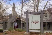 Deluxe Romantic Couples Retreat inside Big Canoe with Hot Tub!