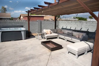 The Chadwick: Old Town Scottsdale 4/2 with Spa, BBQ, and Pool Table On The Edge Gallery 주변 호텔