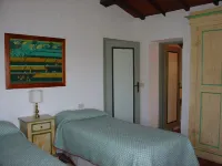 House with pool. Idyllic setting in hills near Lucca and coast WiFi Aircon Pescaglia otelleri