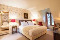 Villa de lux Avec Piscine Intérieure Chauffée 1h30 de Paris Hotels in 