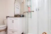 Charming Bungalow Downtown