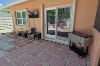 Casa Bay-Spacious Family Friendly 4 Bedroom Home with Ultimate Backyard Fun!