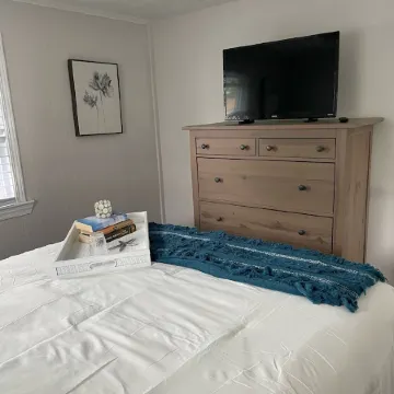 Waterview Cottage with Amazing Sunsets overlooking The Chesapeake Bay