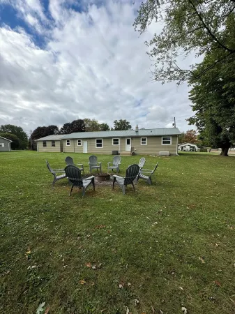 Route 66 Rails to Trails home with Central AC and WIFI Отели в г. Кларион Каунти