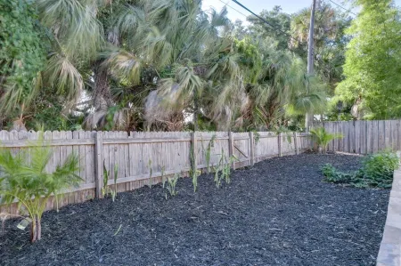 Hacienda 4bed/2bath Heated Pool Sleep 12 in Beds Отели рядом с достопримечательностью «Крейн Крик Променад»