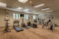 Family Friendly- Multiple En-Suites, 2 Patios, Private Grill, Quick Walk to Base