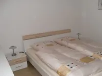 120 meters to the lake - vacation apartment with top equipment 烏特格翰酒店