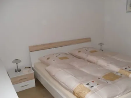 120 meters to the lake - vacation apartment with top equipment