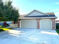 Charming, Newly remodeled, 3+Br/2Ba house, with office, in Meridian Hotels near Walmart Supercenter