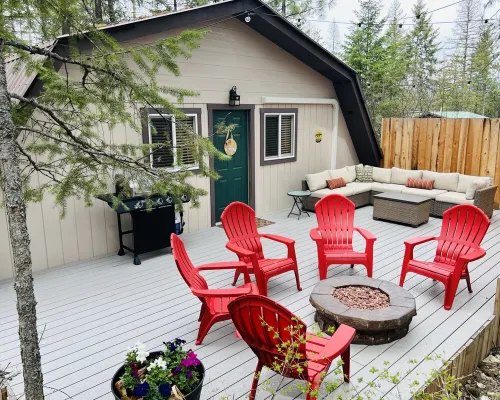 Peaceful Chalet 1 Bdrm King A/C Hotels in Bigfork
