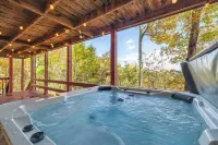 Cozy Blue Ridge Cabin: Mountain Views, Hot Tub, and Minutes from Downtown