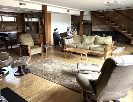 Nestled in a Quiet Neighborhood, Yet Minutes to Tech Отели рядом с достопримечательностью «Политехнический университет Виргинии»