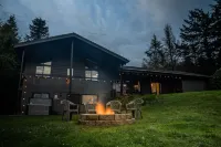 Stunning Oceanview Hillside Home w/ Theater & Spa