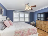 #1 Rated Vacation Home w/ Deep Water on the Main Channel クラインズのホテル
