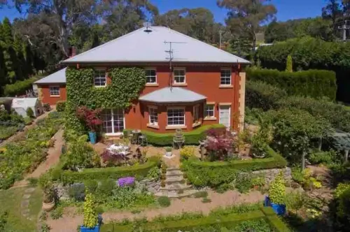 Stunning Highlands Manor-Accommodates 2-12 people