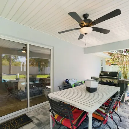 NEWELY RENOVATED Coastal Luxury Retreat up to 12p Pool Spa Firepit Golf & Beach
