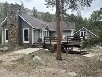 Secluded Cabin near Wild Basin