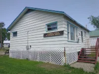 Spacious 3br cabin 4 blks from Leech Lake. All appliances and spectacular patio!