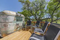 Glamping in Spicewood TX Hill Country- The Vagabond