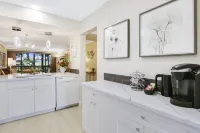 PGA National Golf Villa, Golf Views, Pool, Beaches, Walk to Resort, Spa, Dining