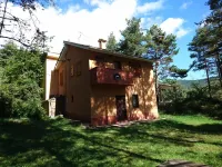 Charming house located in the Espinalbet area.