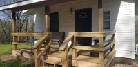 Sweeton Creek cozy cabin just minutes from Lake Norfork