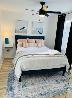 Cozy home close to jet and downtown