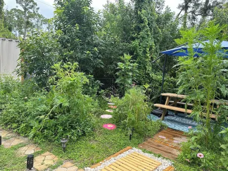 Heated Pool - Backyard Privacy- Camping in the Suburbs- 25 min. to the beach