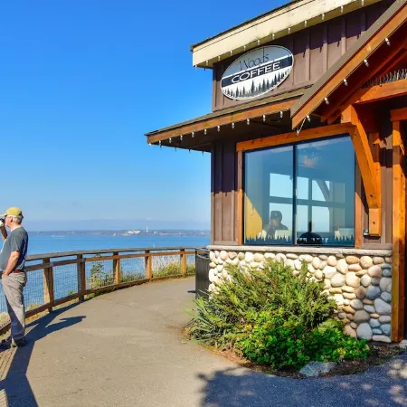 Cozy Birch Bay Spring Break • Hot Tub • 205