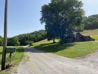 Country log cabin in beautiful middle Tennessee