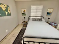 Charming 2-bedroom apartment with AC, WiFi in fabulous Albuquerque