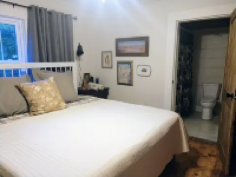 Steele Magnolia -Newly renovated charming cottage