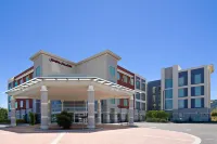 Hampton Inn & Suites - Gilroy, CA