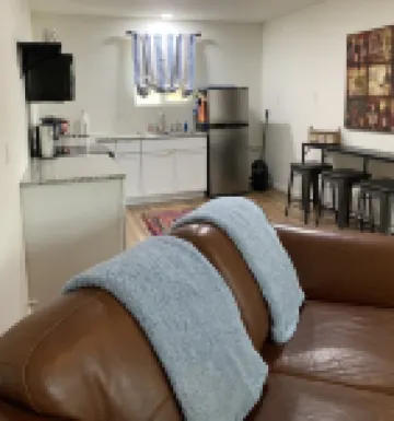 Castroville, Little Alsace of Texas, cozy backhouse! 20 minutes to theme parks