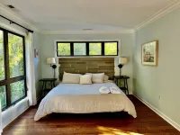 Quintessential BHI escape.  NEW! Updated Beach House